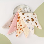 JESMARY - Khăn Sữa Em Bé: Đường May Tinh Tế, An Toàn Khi Sử Dụng